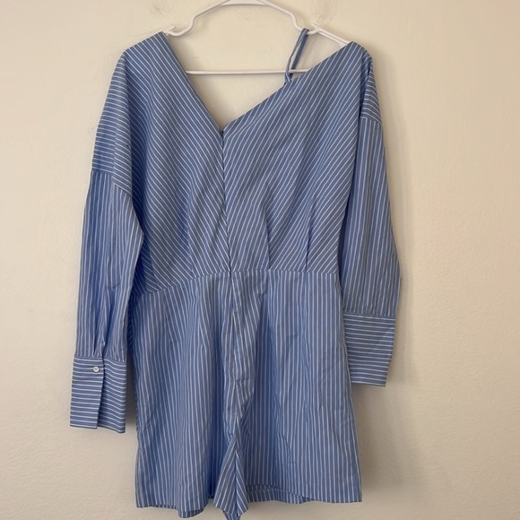 Top Shop Blue and White NWT Striped Romper Size 8 Women’s Asymmetrical - Picture 5 of 5